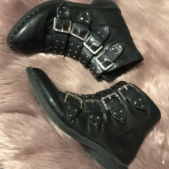 SOLD - Picture 4 of 8